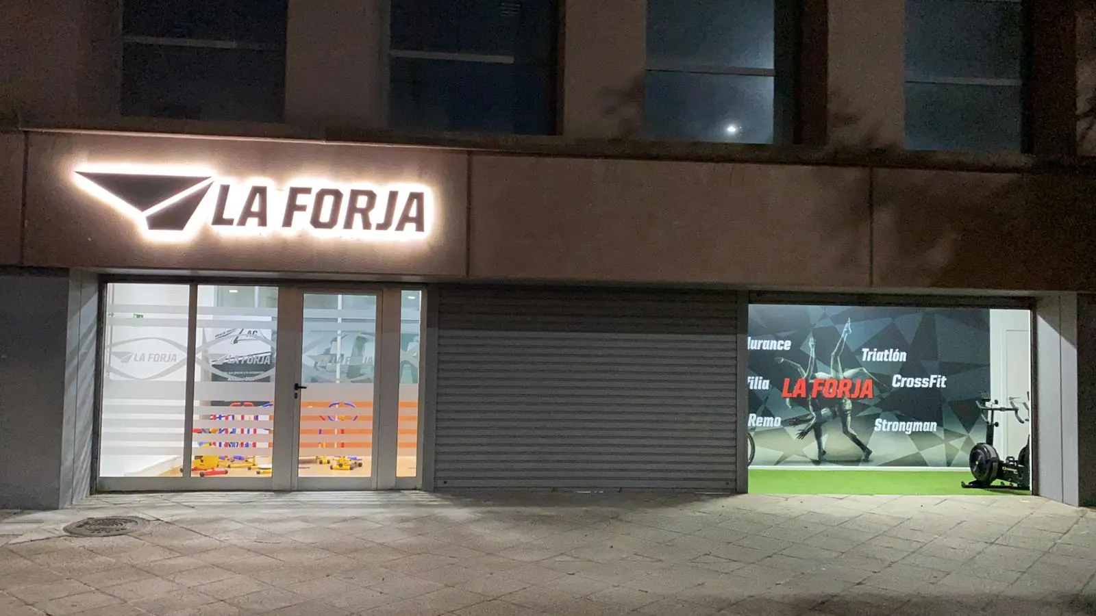 Trabajo de decoración de locales realizado por Print Pam Pum